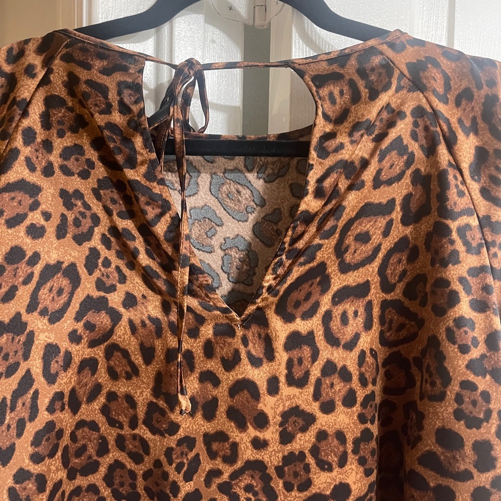 Leopard top - Picture 5 of 7